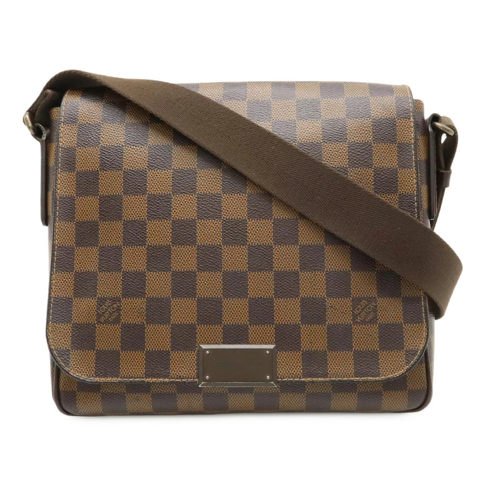 LOUIS VUITTON Damier District Messenger Crossbody